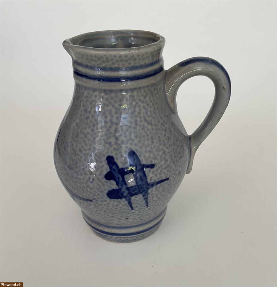 Bild 1: Krug in blau - für Sommerblümchen
