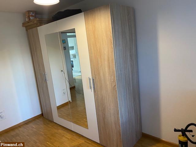 Bild 2: Gratis Spiegelschrank zu verschenken
