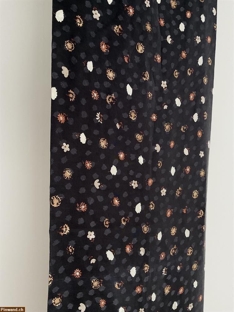 Bild 2: Halsschal 24,5 x 136 cm zu verkaufen