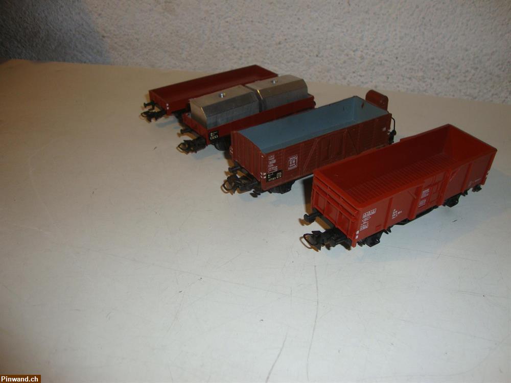 Bild 1: 4 Güterwagen Märklin zu verkaufen