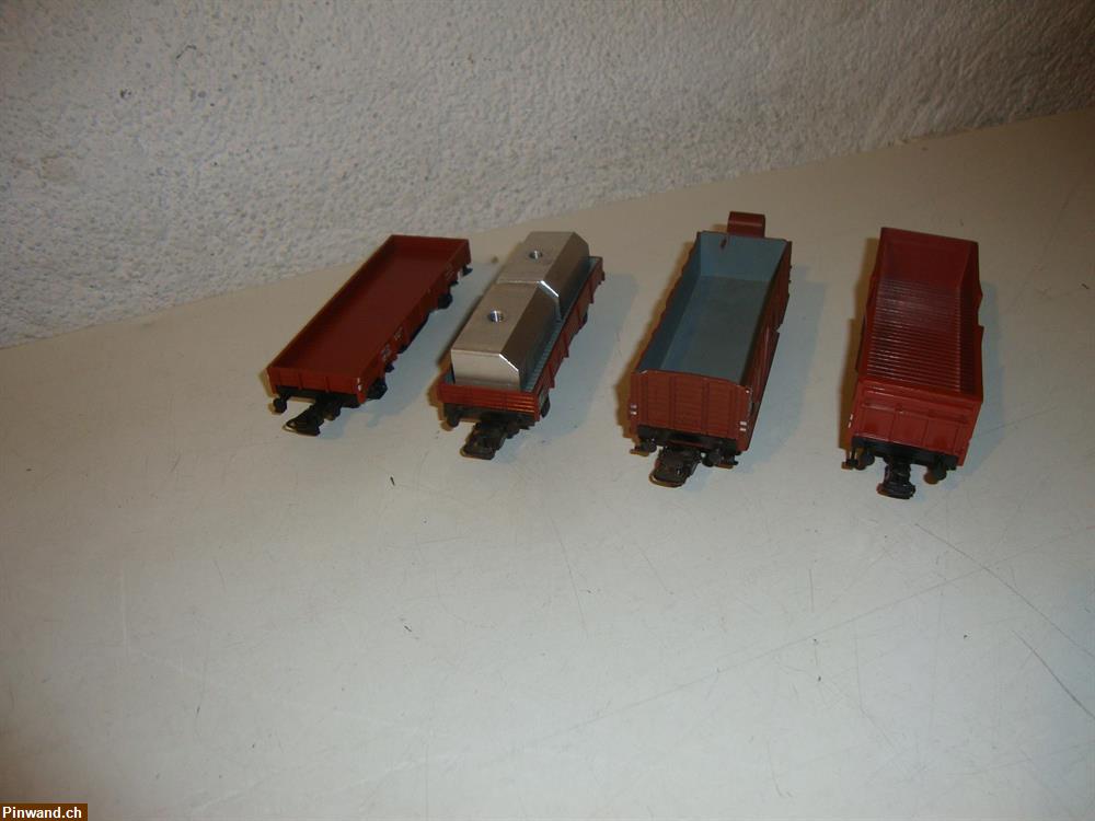 Bild 2: 4 Güterwagen Märklin zu verkaufen
