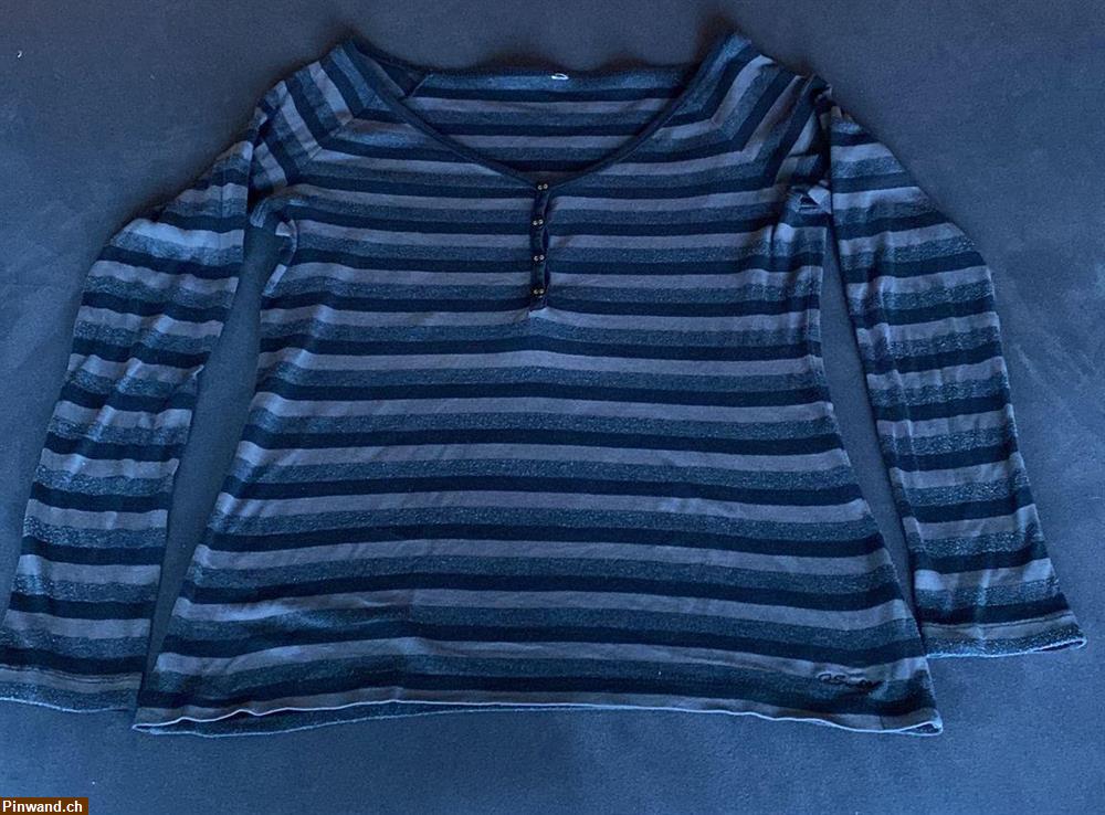Bild 1: Gr. 42 Langarm-Shirt von QS by S. Oliver zu verkaufen