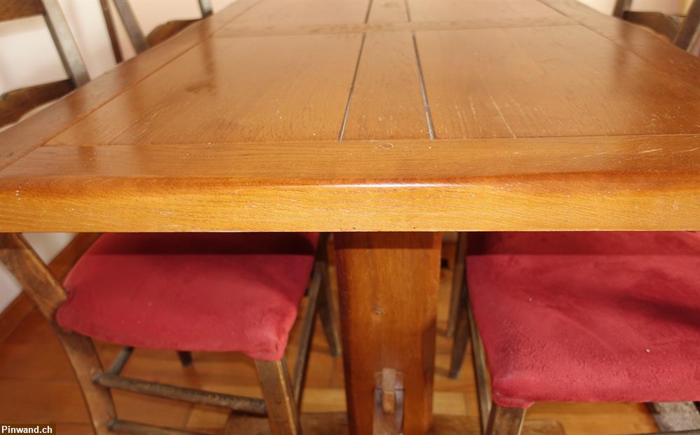 Bild 4: Tisch mit 4 Stühlen, Massivholz Eiche zu verkaufen