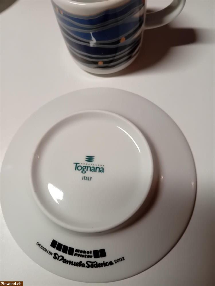 Bild 10: Verschiedene Kaffeetassen mit Untersatz abzugeben