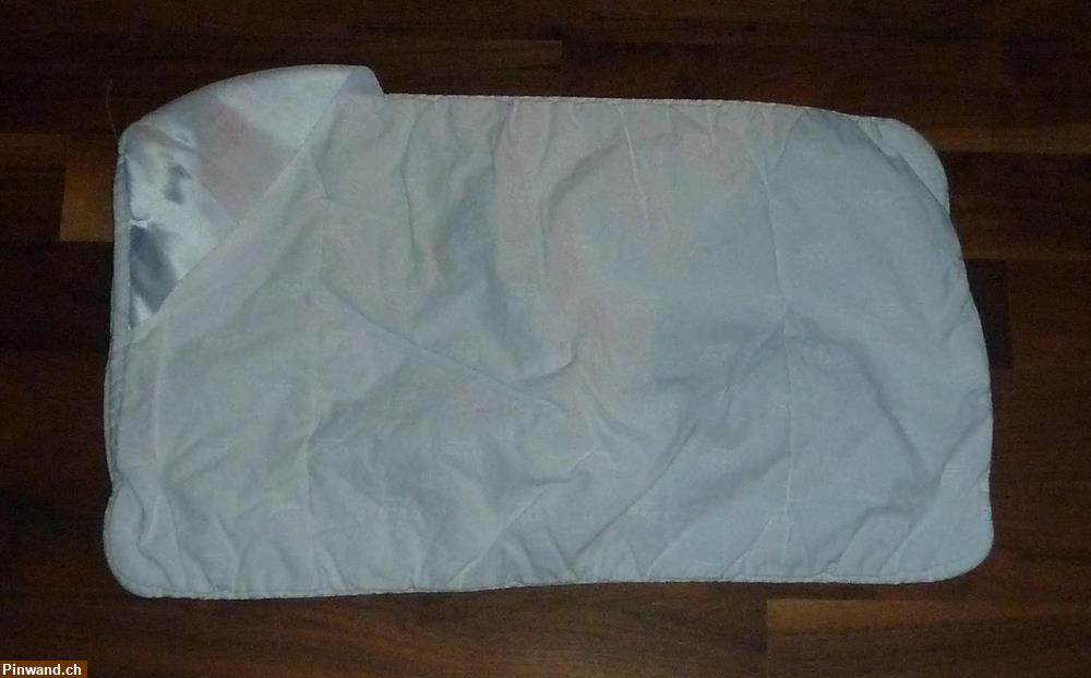 Bild 1: Flachkissen von Centa-Star für das Kinder-Bett