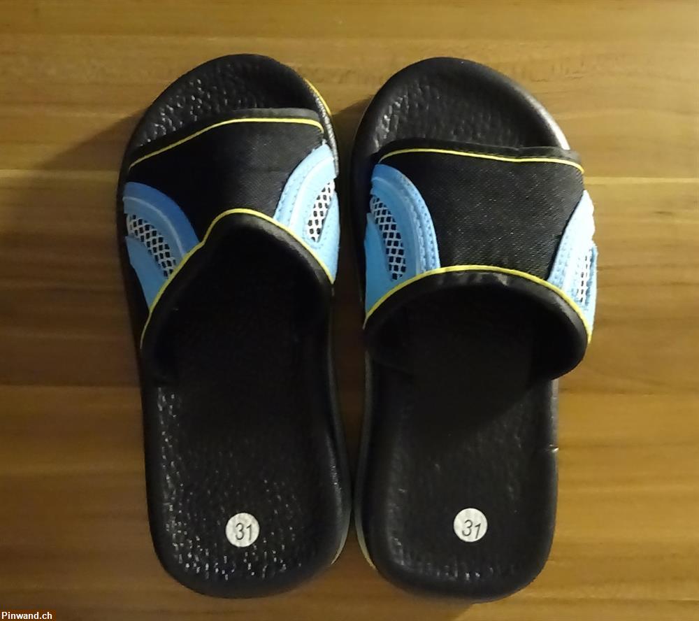 Bild 1: Gr. 31 Badeslipper zu verkaufen