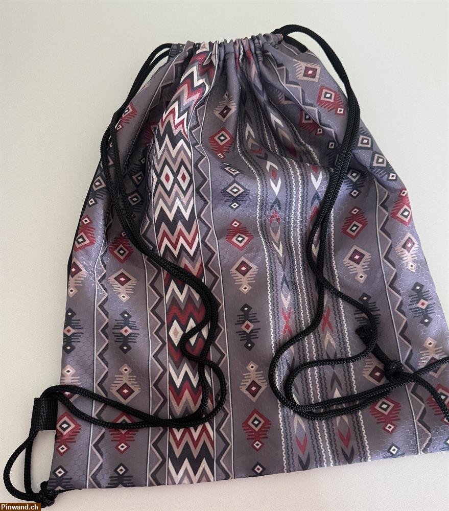 Bild 2: Kleiner Rücksack, Turnsack zu verkaufen