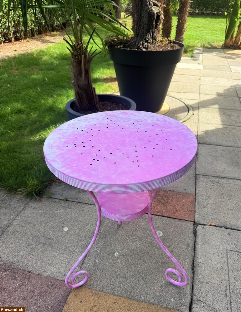 Bild 2: Tisch rosa - Designertisch rosarot zu verkaufen
