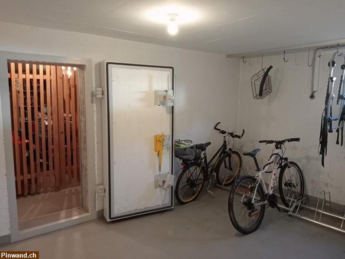 Bild 11: Exklusive 3.5 Zimmer Parterrewohnung mit Tiefgaragenplatz