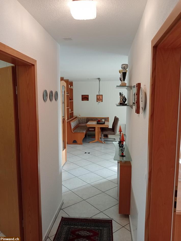 Bild 5: Exklusive 3.5 Zimmer Parterrewohnung mit Tiefgaragenplatz