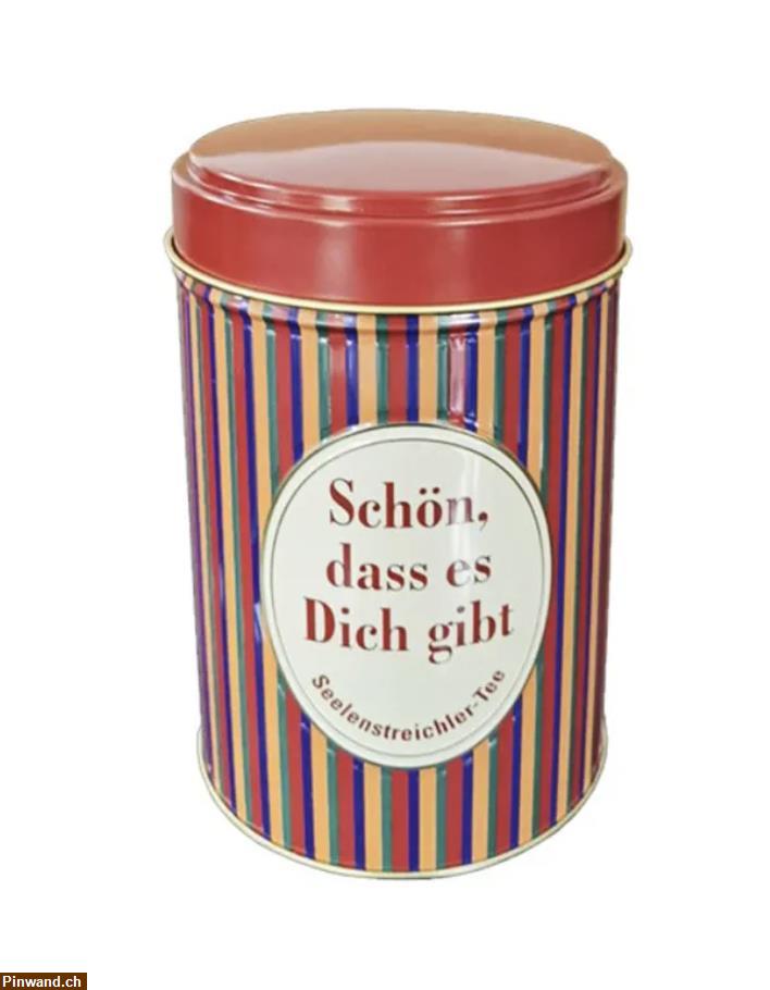 Bild 1: Teedose mit Früchtetee (Seelenstreichler)