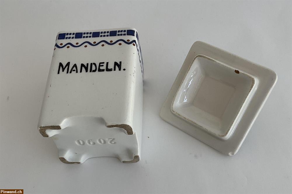 Bild 3: Porzellan Dose MANDELN zu verkaufen