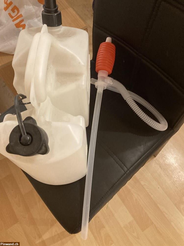 Bild 2: STIHL Kanister für Öl, Benzin