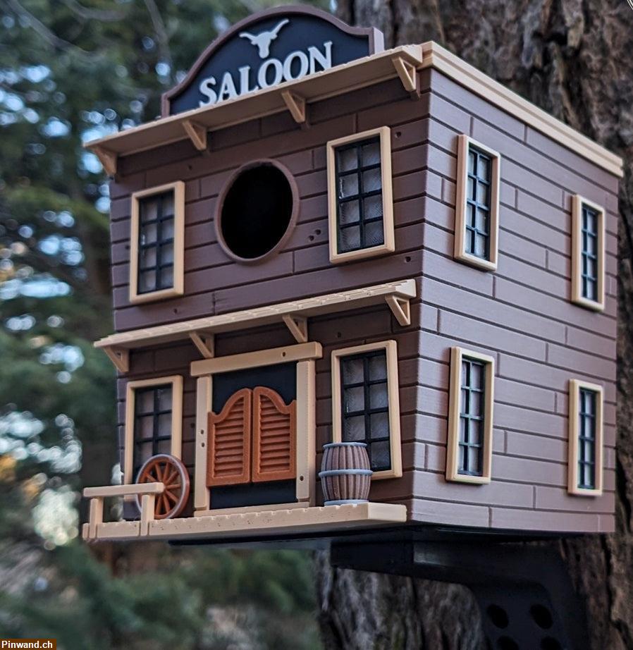 Bild 1: Vogelhaus Saloon | 3D-gedruckt aus der Schweiz