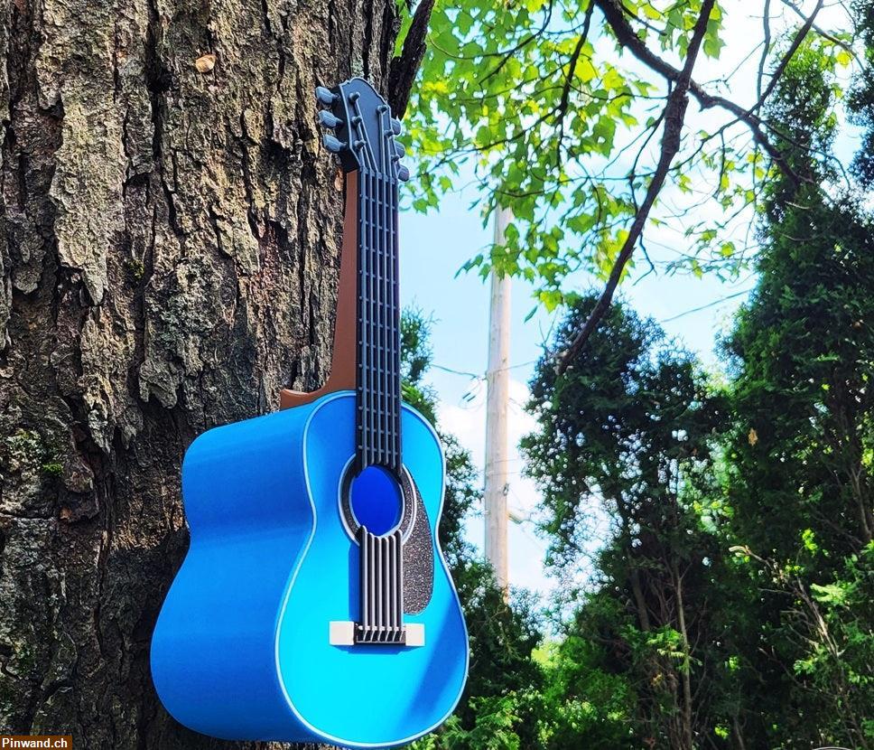 Bild 1: Nistkasten Gitarre | 3D-gedruckt aus der Schweiz