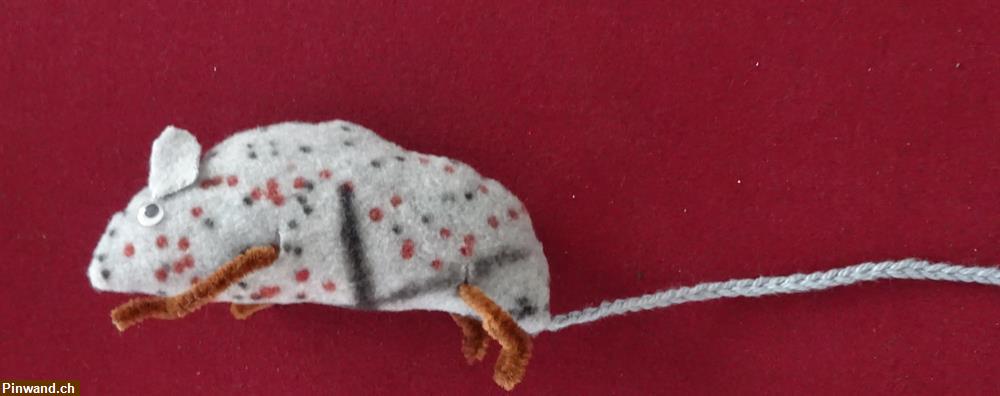 Bild 1: Stoffmaus mit Wackelaugen