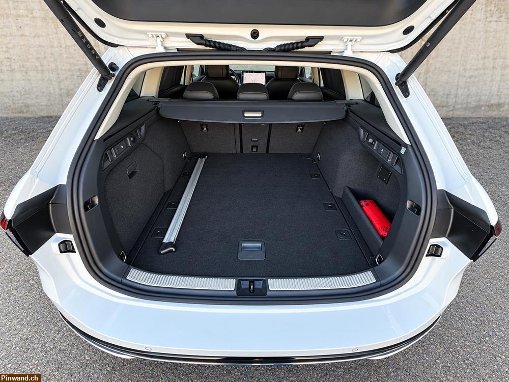 Bild 6: VW Passat 2.0 TDI evo Elégance DSG-Automat