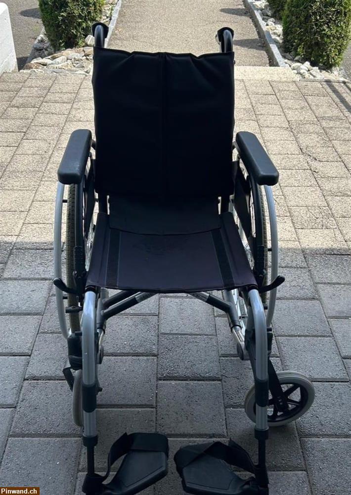 Bild 3: Neuwertiger Rollstuhl BREEZY zu verkaufen