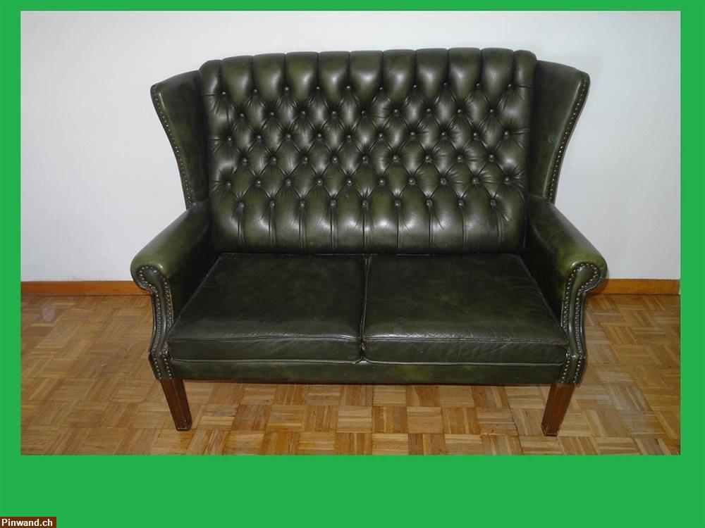 Bild 1: Grünes 2er Ledersofas zu verkaufen