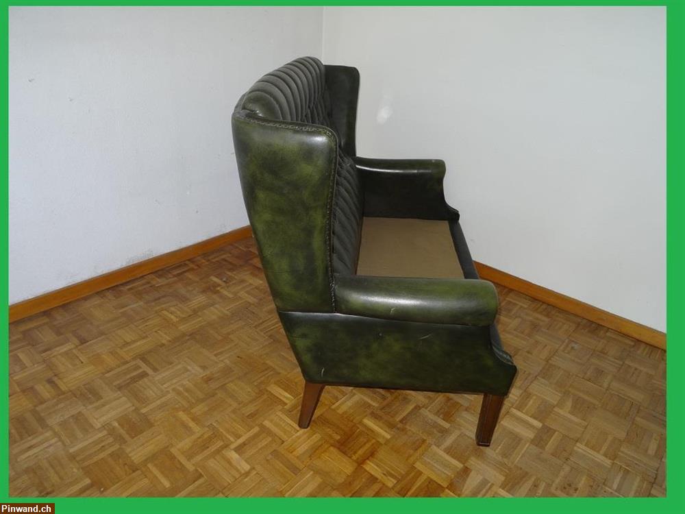 Bild 4: Grünes 2er Ledersofas zu verkaufen