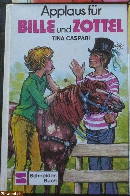 Bild 1: Applaus für Bille und Zottel von Tina Caspari zu verkaufen