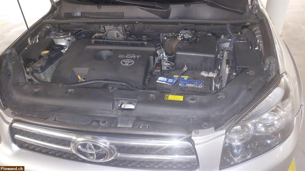 Bild 4: TOYOTA RAV4 2.2 für Export 460'000 km, MFK 10/2025