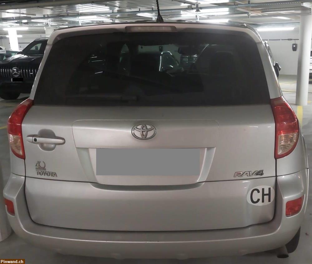 Bild 5: TOYOTA RAV4 2.2 für Export 460'000 km, MFK 10/2025