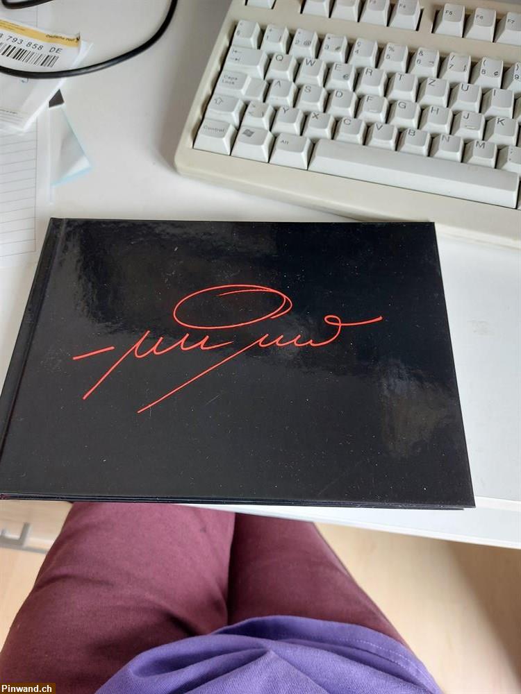 Bild 1: rotes Minu Buch gesucht!