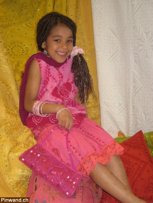 Bild 1: Indische Kinderkleider - Kids Fashion Bollywood Artikel, farbige Kinderkleidli