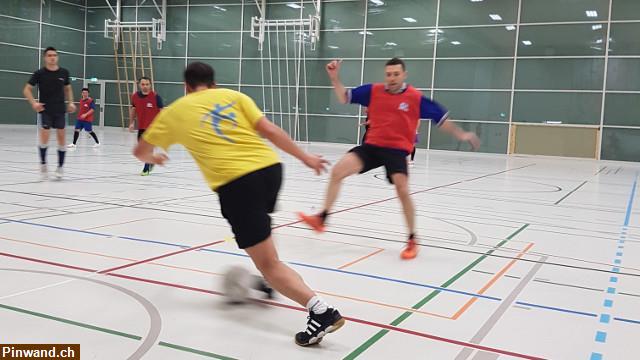 Bild 6: Freizeitfussball im Raum Brugg und Zürich